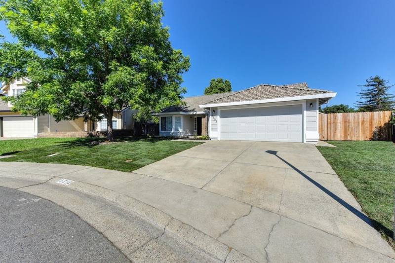 House for rent at 5752 River Run Circle, Rocklin, CA 95765
