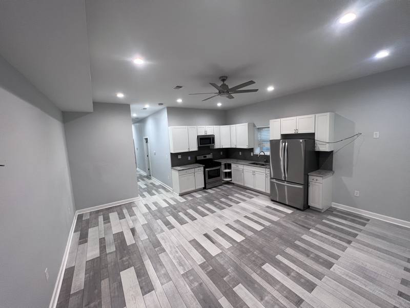 Condo for rent at 3659 S Indiana Ave #2, Chicago, IL 60653