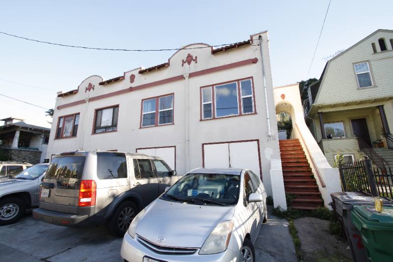 Apartment for rent at 2630 14th Ave, Oakland, CA 94609