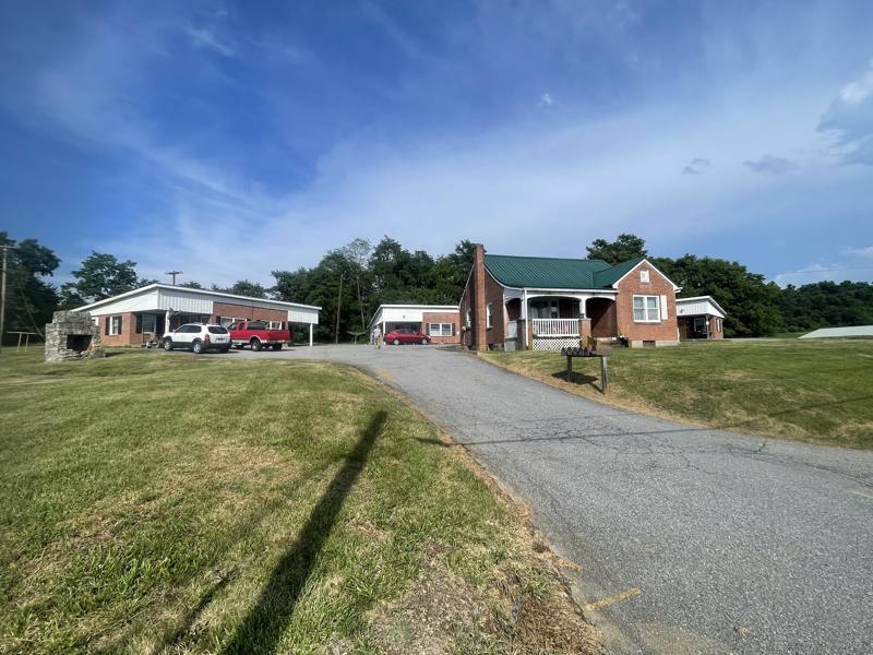 Apartment for rent at 15427 Buck Valley Rd #4, Warfordsburg, PA 17267