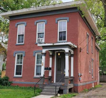 Apartment for rent at 437 Walnut St #2, Kalamazoo, MI 49007