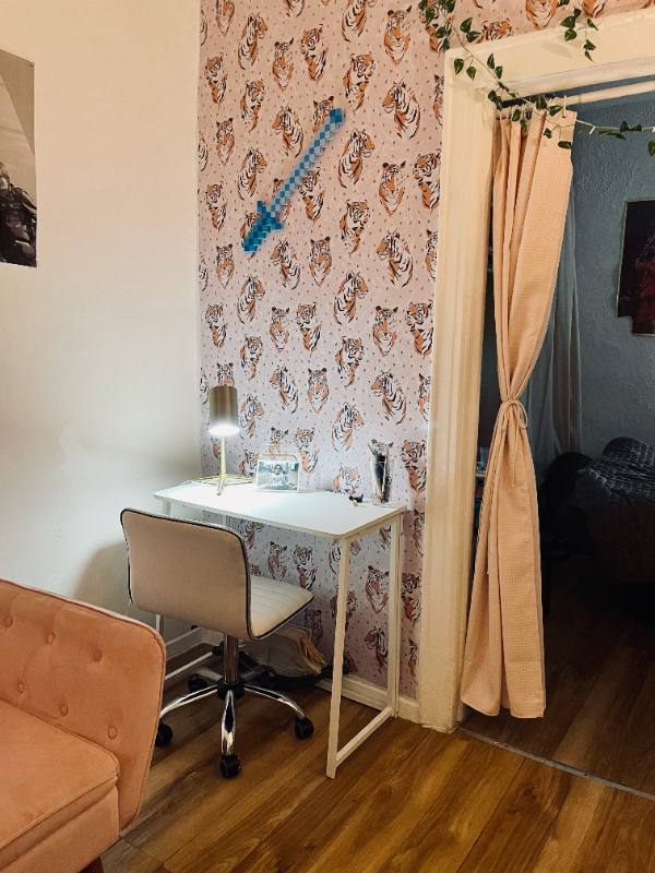 Apartment for rent at 427 E 6th St #1R, New York, NY 10009