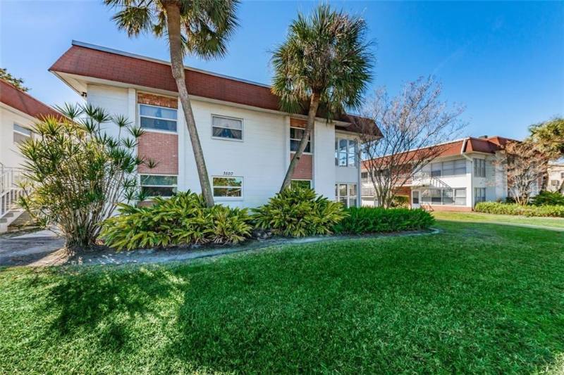 Apartment for rent at 3520 32nd Ave N #109, Saint Petersburg, FL 33713