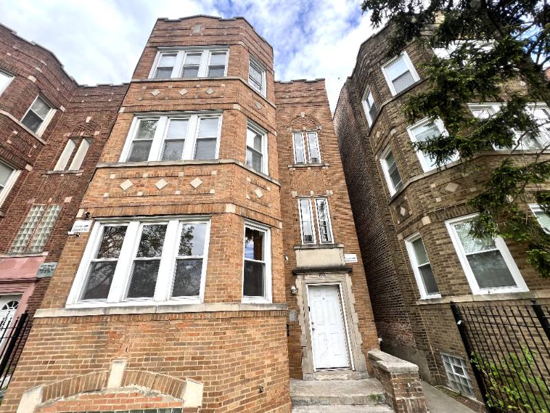 Apartment for rent at 7545 S May St #2, Chicago, IL 60620