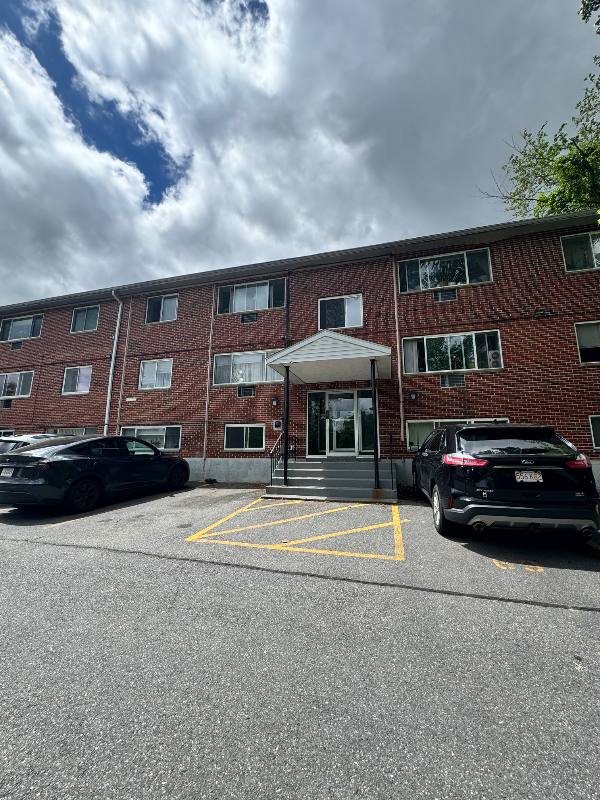 Condo for rent at 137 Winthrop St 14A #14A, Framingham, MA 01702