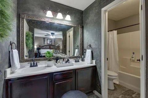 Apartment for rent at 5150 Mimi Court, Dallas, TX 75211