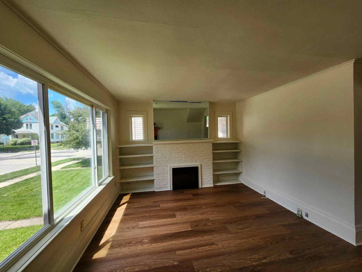 Apartment for rent at 224 N Lawe St #224LOW, Appleton, WI 54911