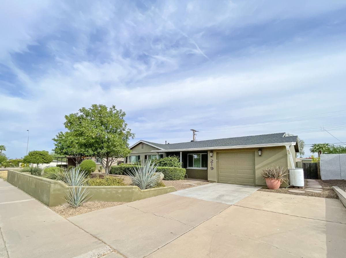 House for rent at 219 E Pierce St, Tempe, AZ 85288