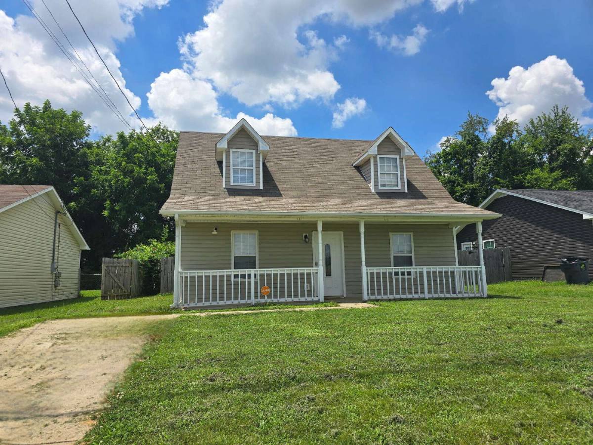 House for rent at 1019 Shadow Ridge Ave, Oak Grove, KY 42262
