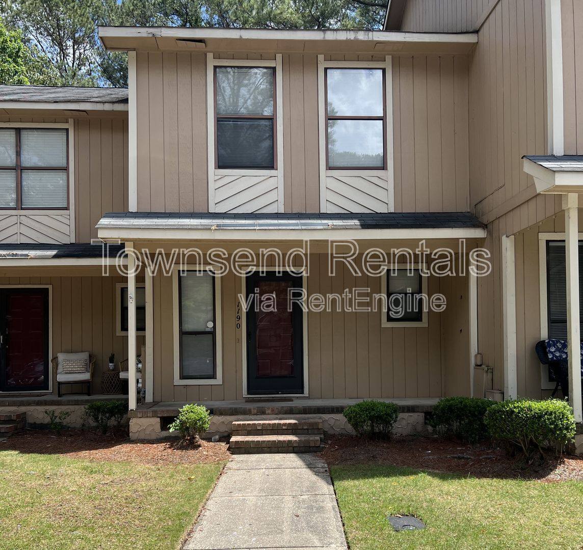 Townhouse for rent at 1190 Wrenwood Court, Fayetteville, NC 28303