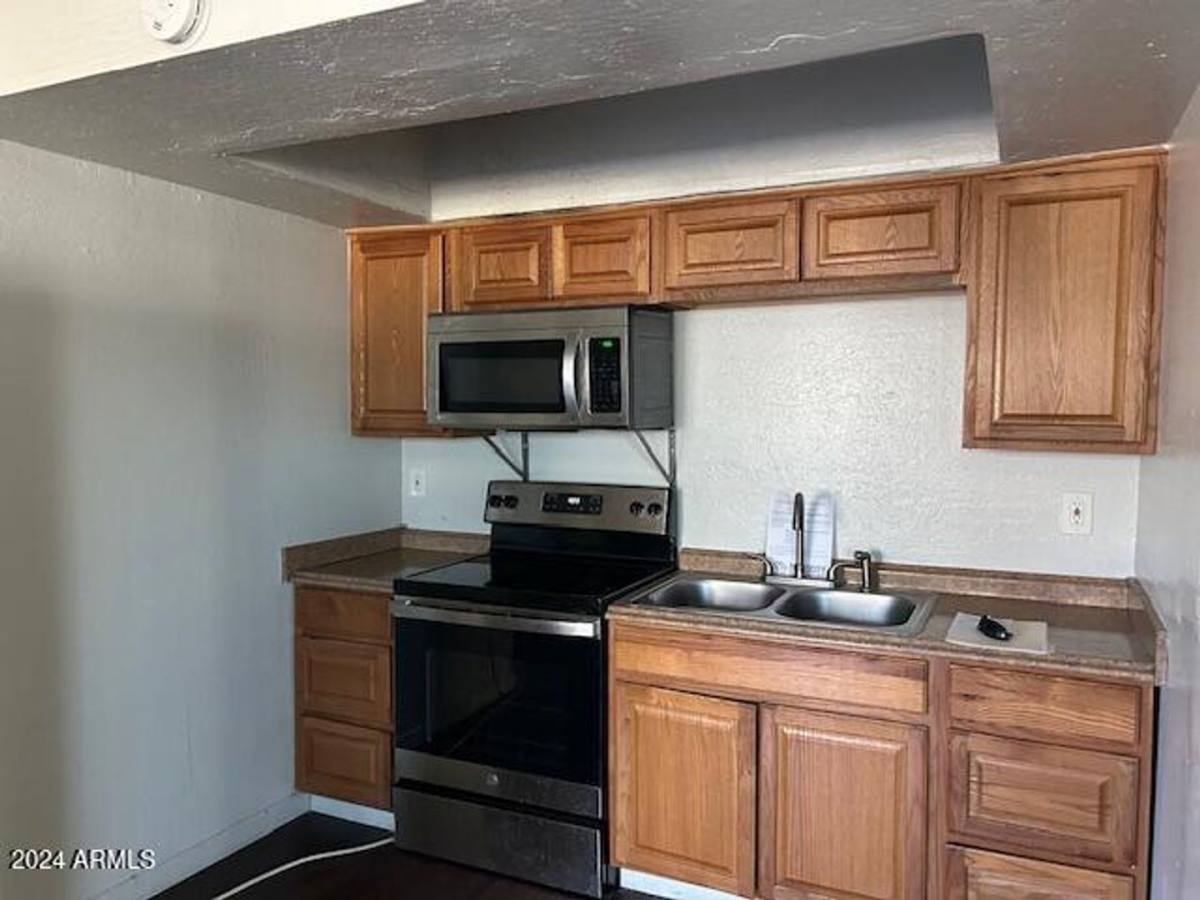 Apartment for rent at 1501 E Roosevelt St #2, Phoenix, AZ 85006