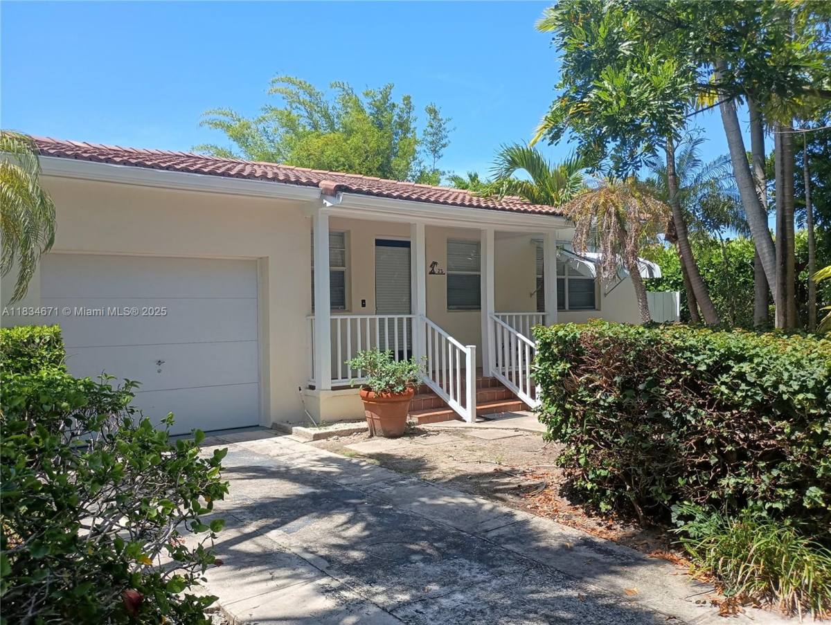 House for rent at 1225 S Biscayne Point Rd, Miami Beach, FL 33141