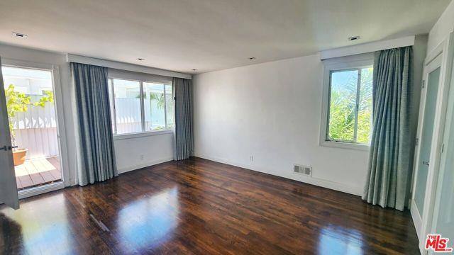 Apartment for rent at 140 San Vicente Blvd #A, Santa Monica, CA 90402