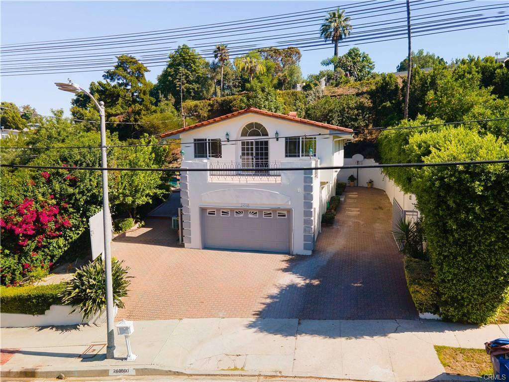House for rent at 24060 Hatteras St, Woodland Hills, CA 91367