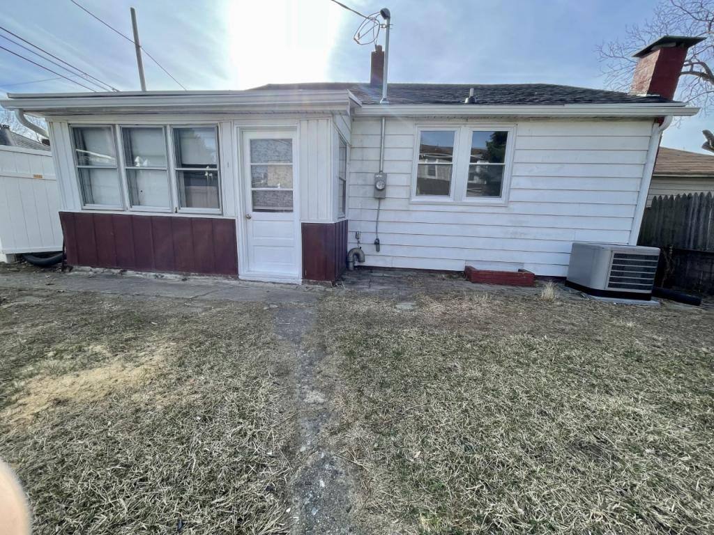 Apartment for rent at 120 N Albemarle St, York, PA 17403