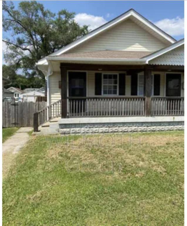 House for rent at 4006 E 10th St, Indianapolis, IN 46201