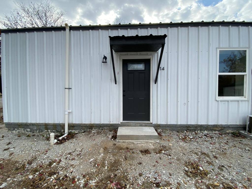 Apartment for rent at 15608 State Highway 76 #14, Cassville, MO 65625