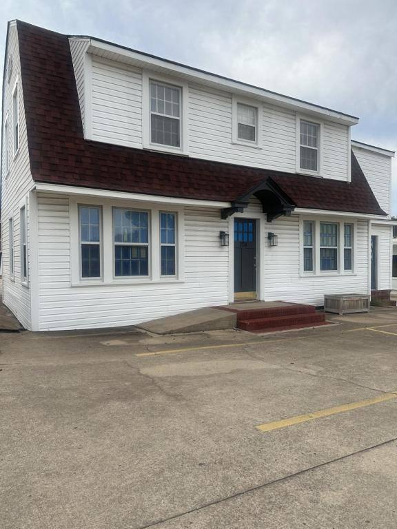 House for rent at 704 S 26th St, Fort Smith, AR 72901