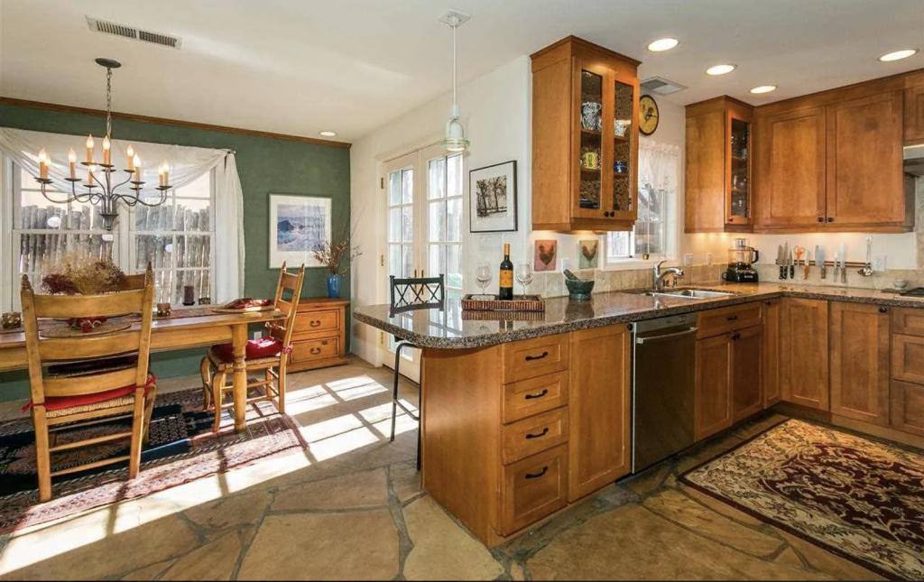 House for rent at 640 Alto St, Santa Fe, NM 87501