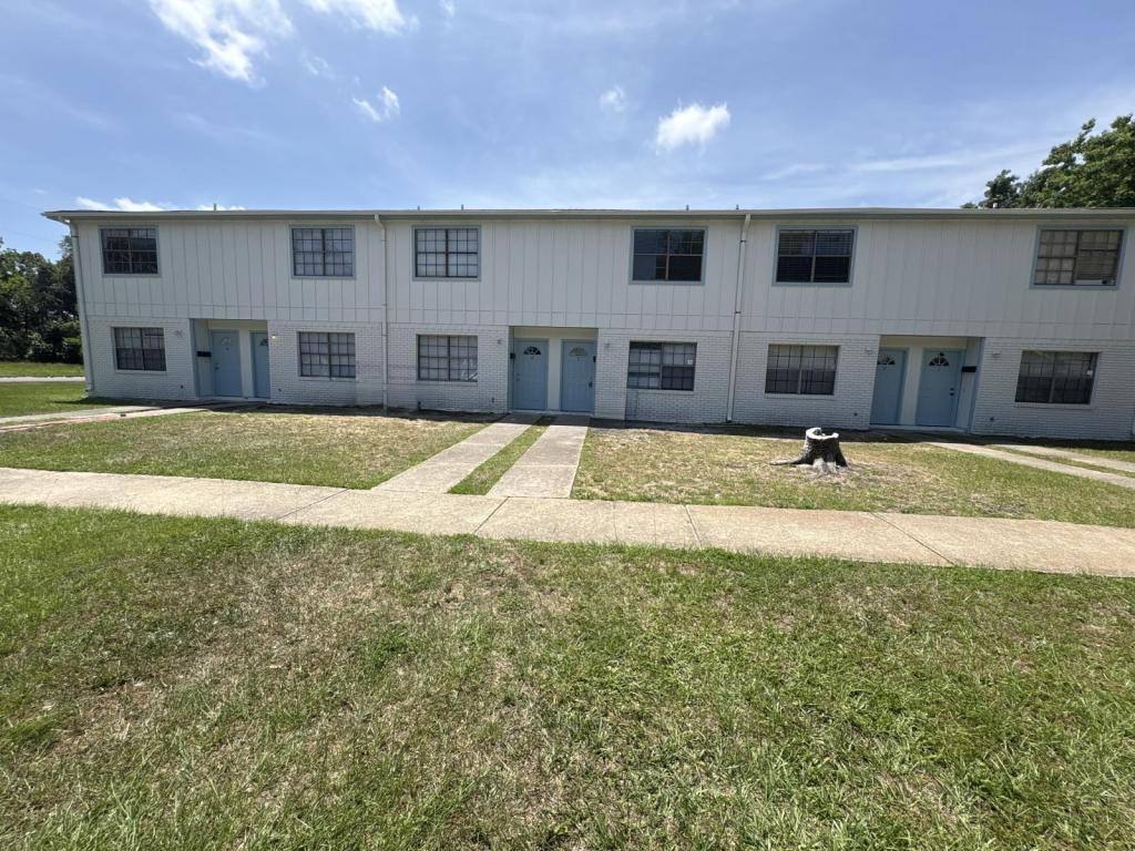 House for rent at 3305 12th St, Gulfport, MS 39501