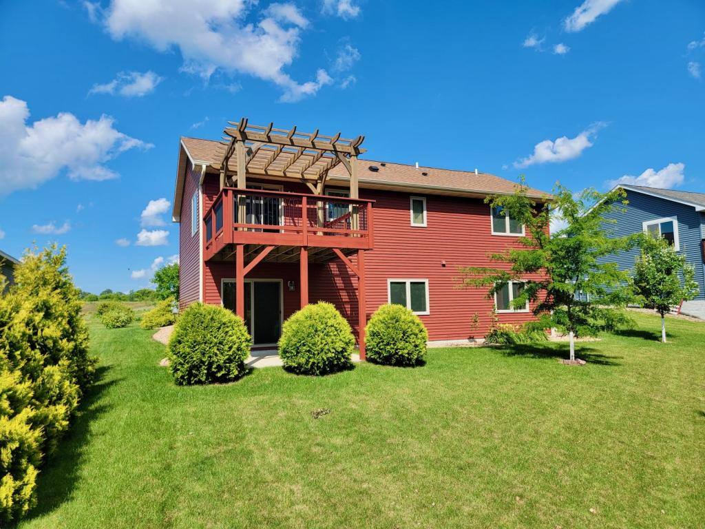 House for rent at 291 Prairie Rd, New Richmond, WI 54017
