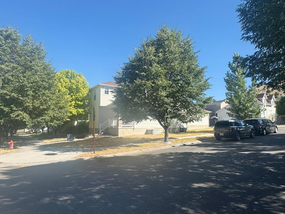 House for rent at 3952 E Dodge St, Eagle Mountain, UT 84005