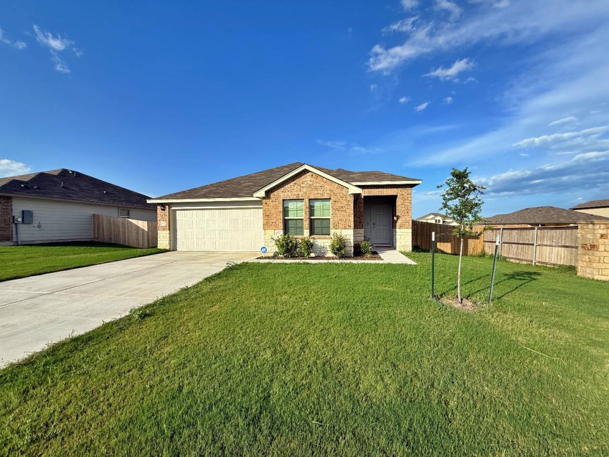 House for rent at 2828 Gilchrist Dr, Lorena, TX 76655