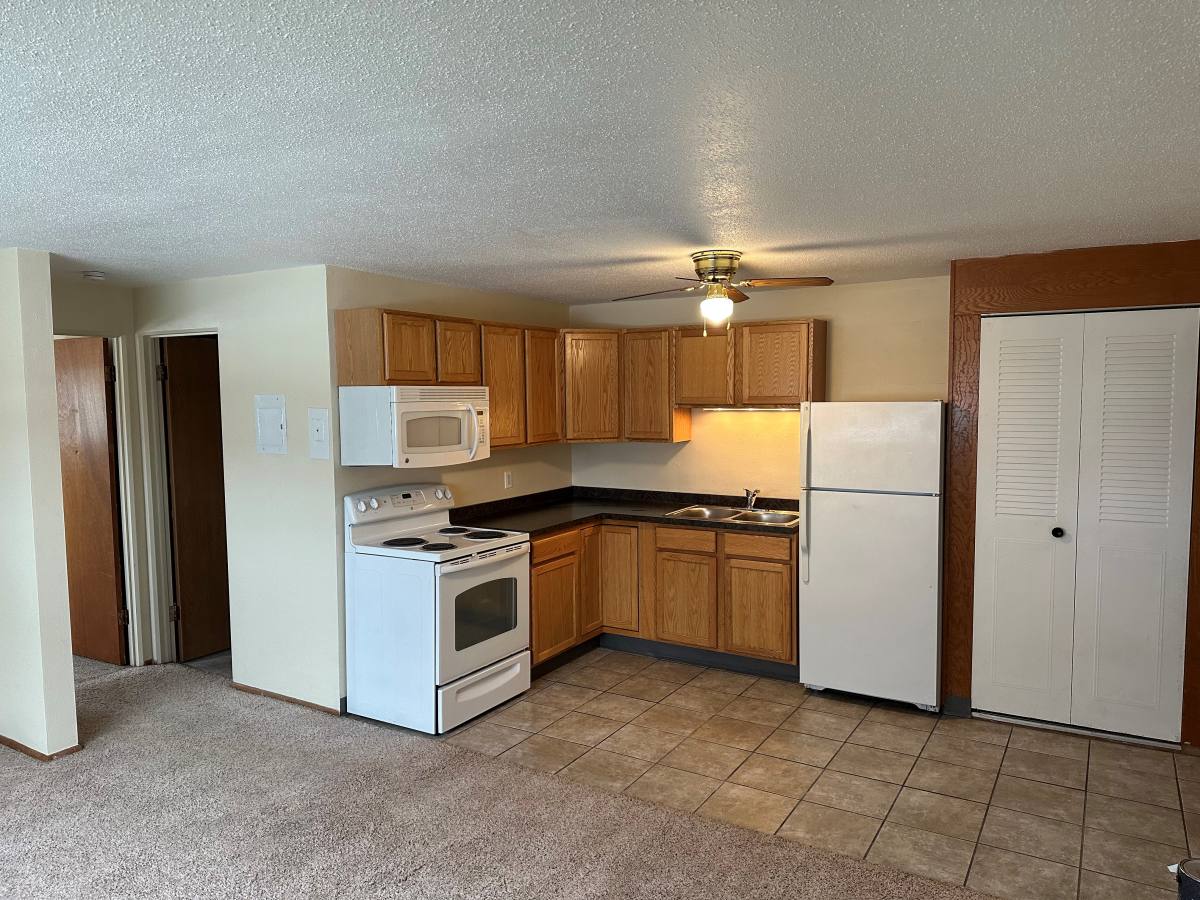 Apartment for rent at 910 Maple St #6, Lisbon, ND 58054
