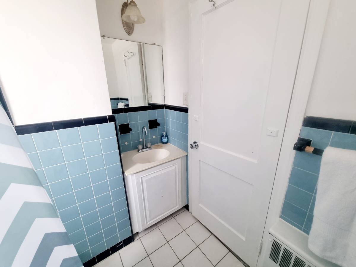 Apartment for rent at 926 Fox Chase Rd #2, Jenkintown, PA 19046