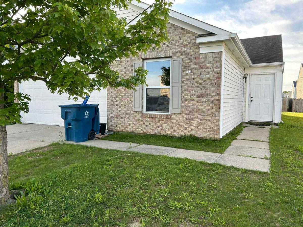 House for rent at 2833 Wolfgang Dr, Indianapolis, IN 46239