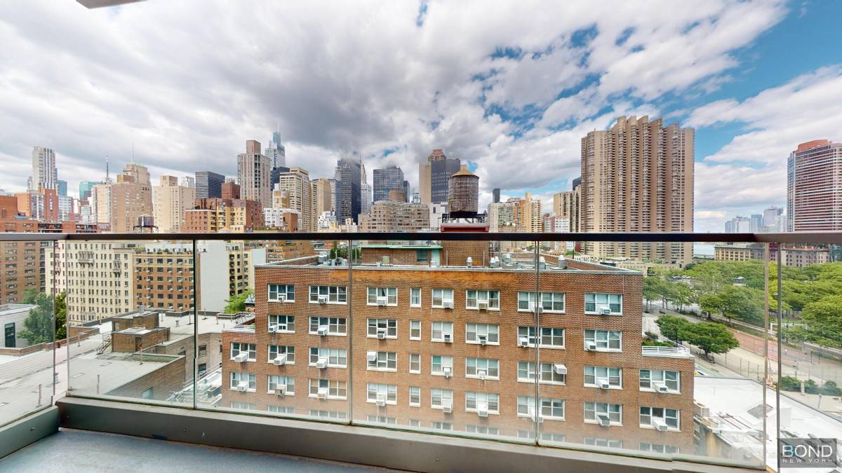 Apartment for rent at 237 E 34th St #704, New York, NY 10016