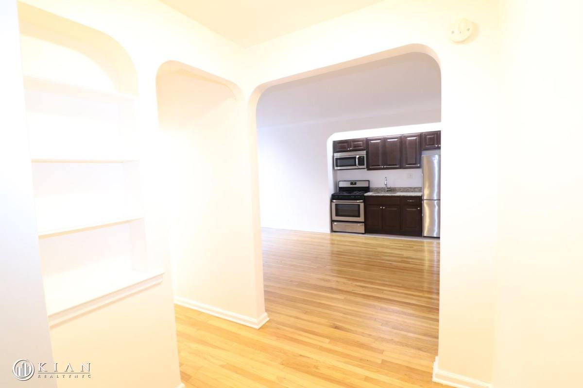 Apartment for rent at 65-09 99th St #3L 65, Rego Park, NY 11374
