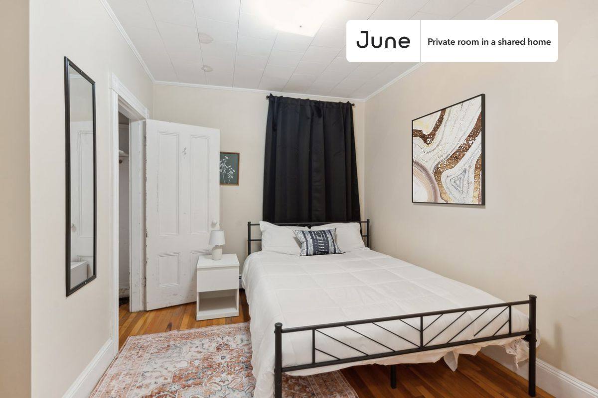 Apartment for rent at 2A Sherman St #C, Cambridge, MA 02138