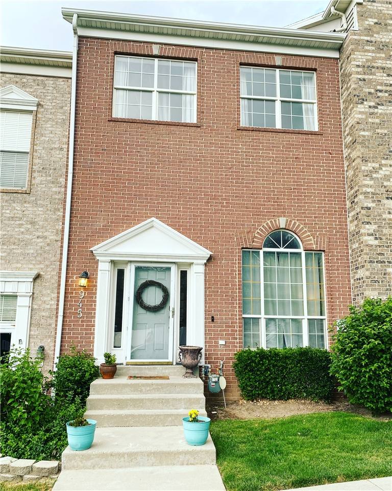 Townhouse for rent at 945 E Senior Band Rd, Draper, UT 84020
