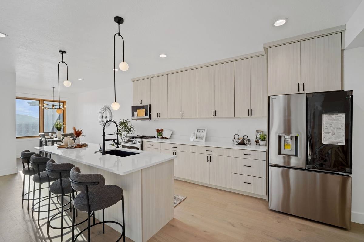 Townhouse for rent at 607 N Darwin St, Salt Lake City, UT 84103