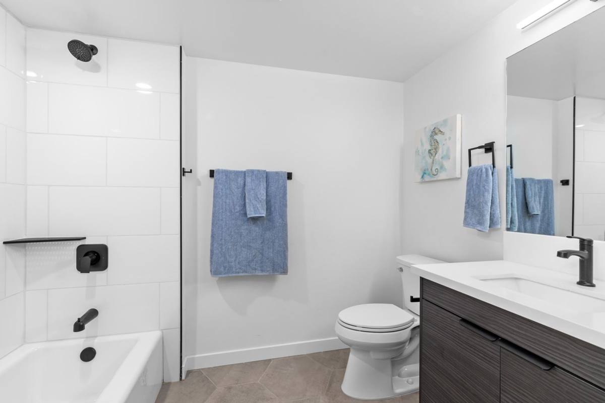 Apartment for rent at 129 National City Blvd, National City, CA 91950