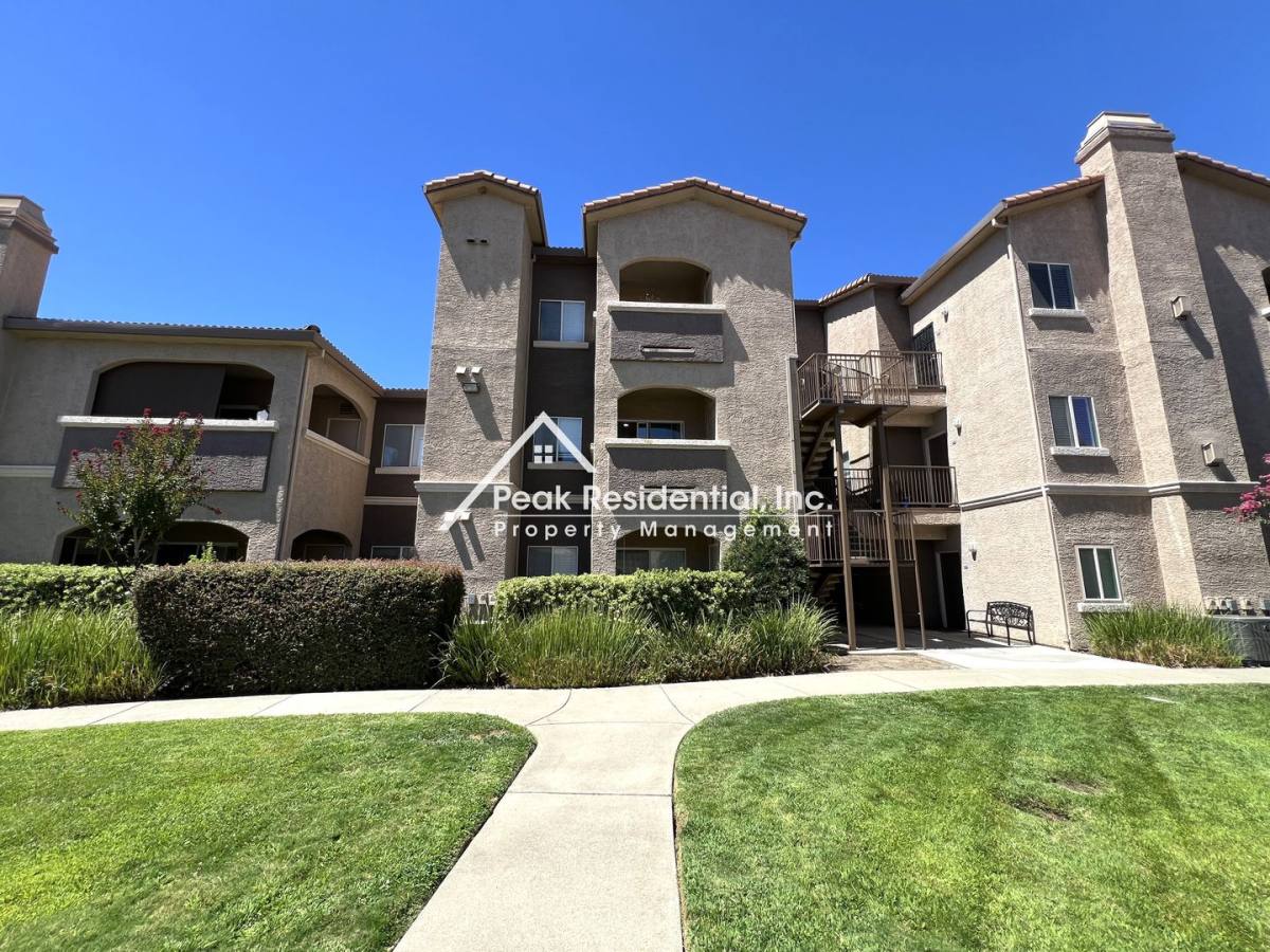 Condo for rent at 10001 Woodcreek Oaks Blvd, Roseville, CA 95747