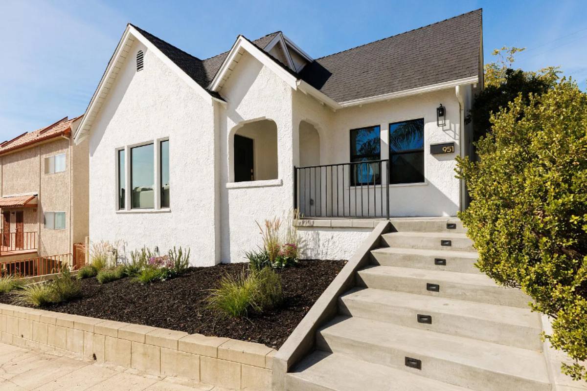 House for rent at 951 Marview Ave, Los Angeles, CA 90012