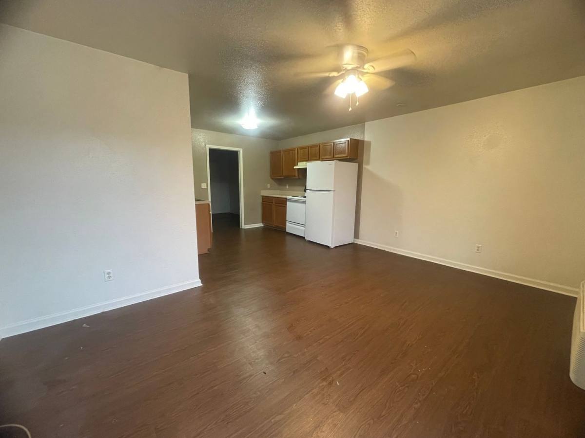 Apartment for rent at 1708 Brooklyn Dr, Murray, KY 42071