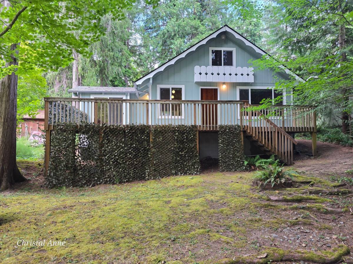House for rent at 1900 E St Andrews Dr N, Shelton, WA 98584