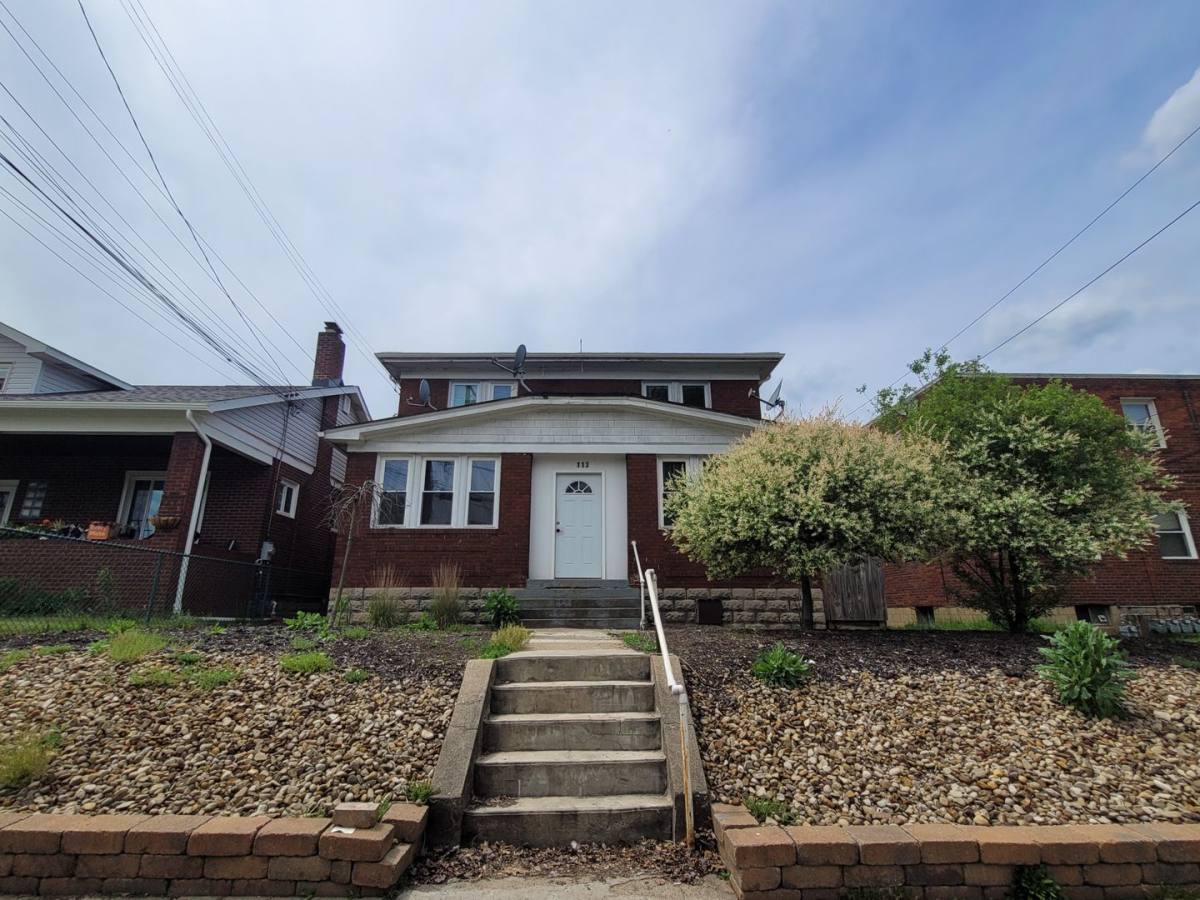 Apartment for rent at 113 Patterson Ave, Carnegie, PA 15106