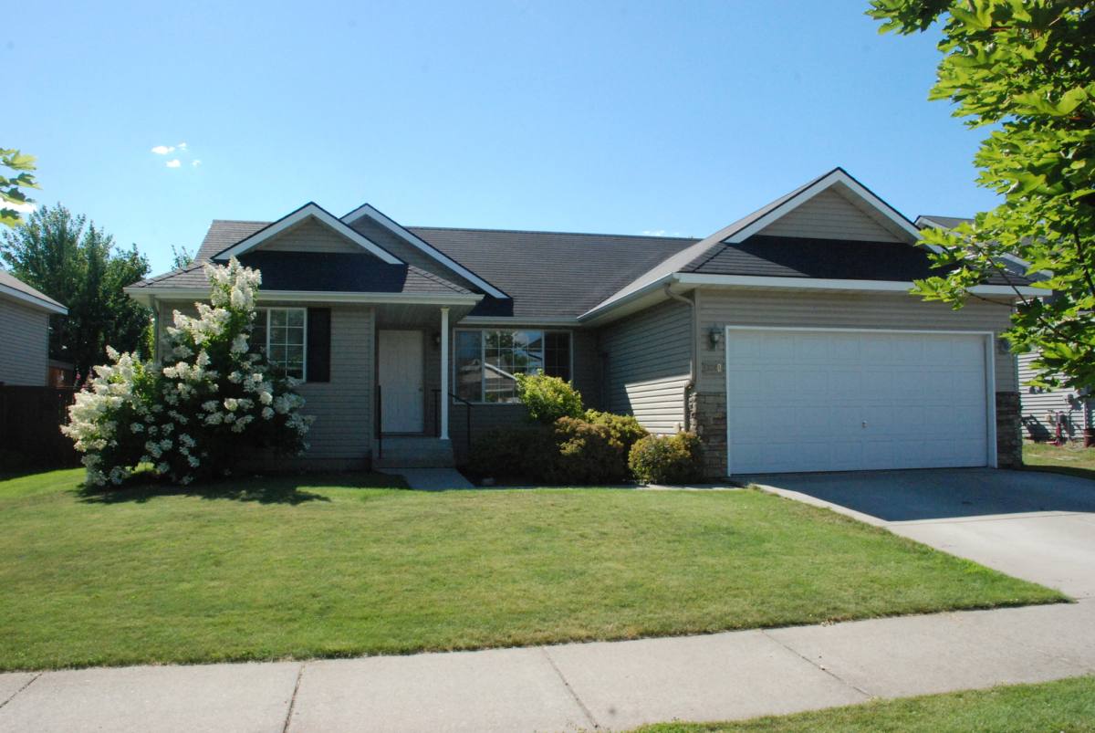 House for rent at 3240 Alfalfa Loop, Post Falls, ID 83854