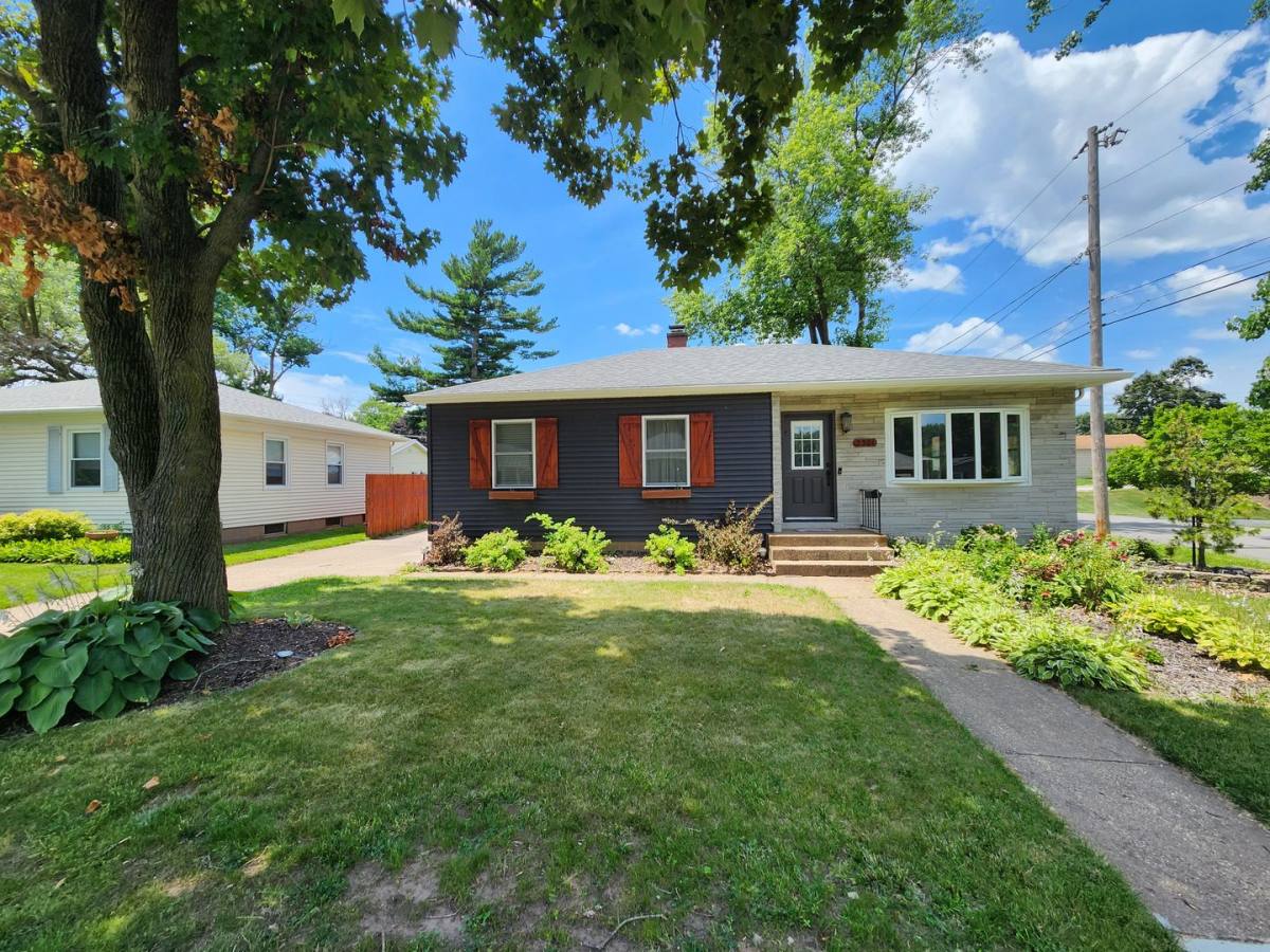 House for rent at 2301 5th St, East Moline, IL 61244