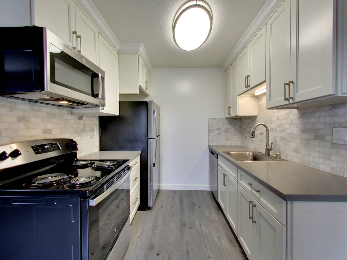 Apartment for rent at 1050 Oak Grove Rd, Concord, CA 94518