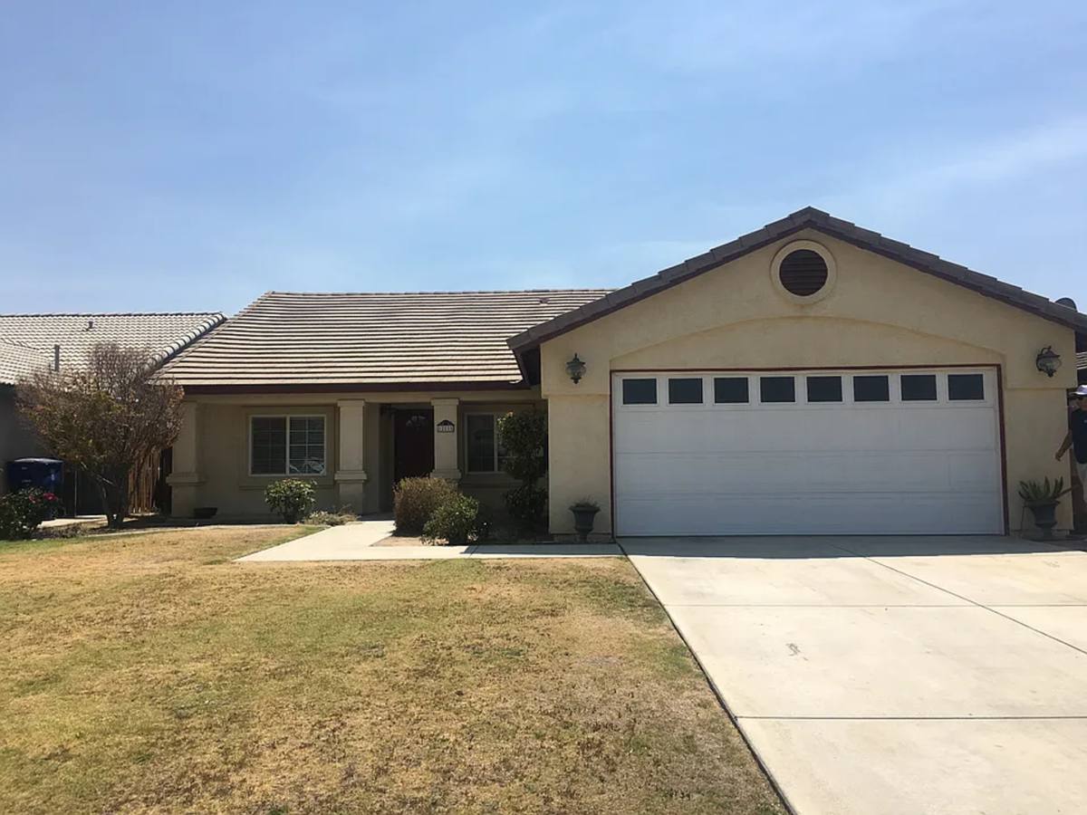 House for rent at 12515 Catskill Dr, Bakersfield, CA 93312