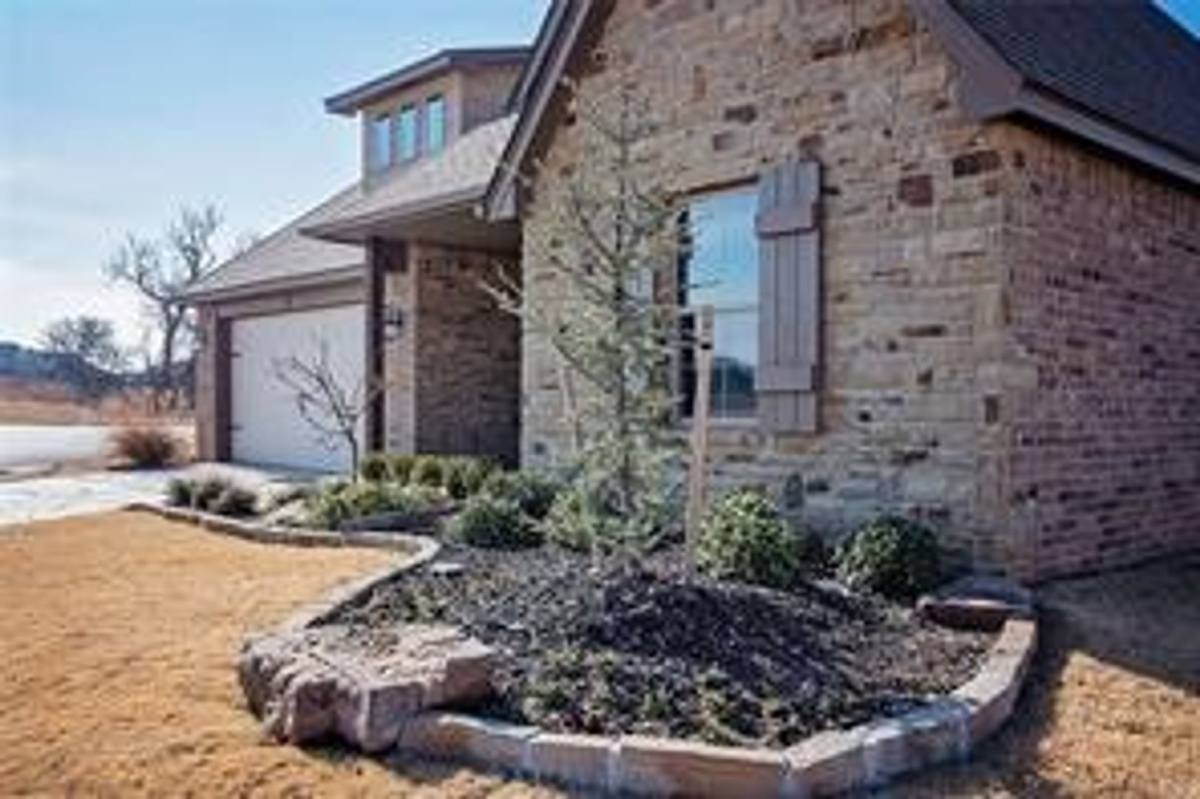House for rent at 16405 Monarch Field Rd, Edmond, OK 73013