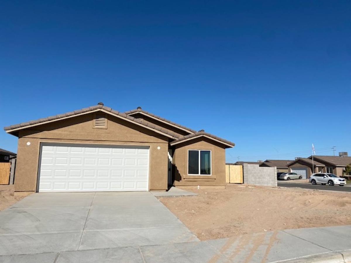 House for rent at 7962 E 45th St, Yuma, AZ 85365