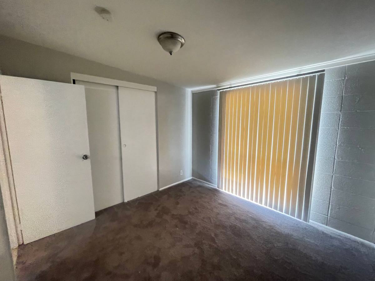House for rent at 1844 Golden Arrow Dr, Las Vegas, NV 89169