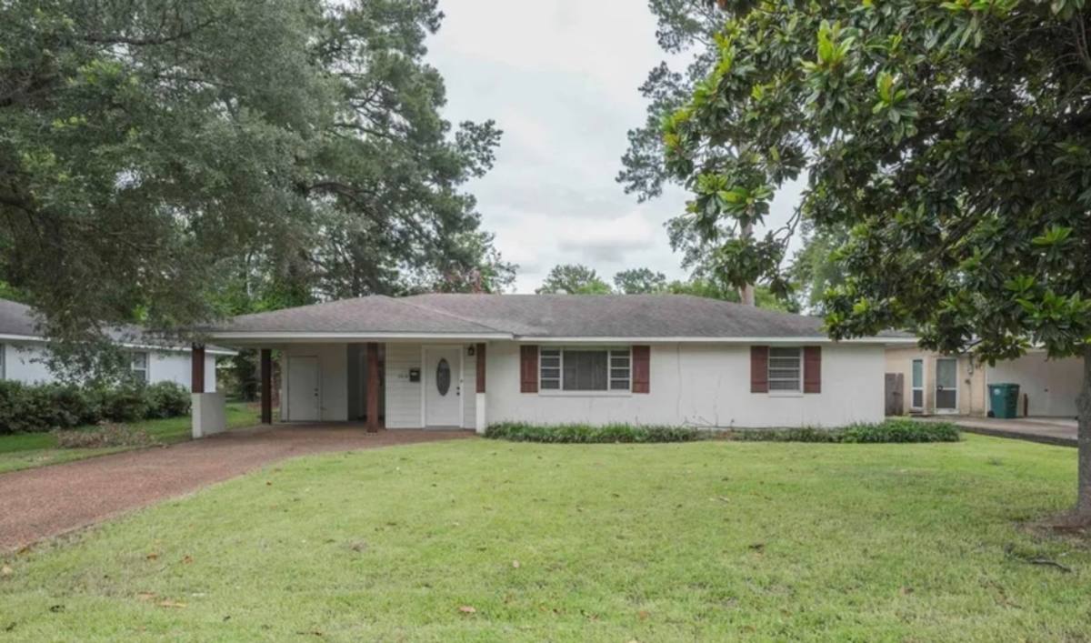 House for rent at 2004 Spencer Ave, Monroe, LA 71201