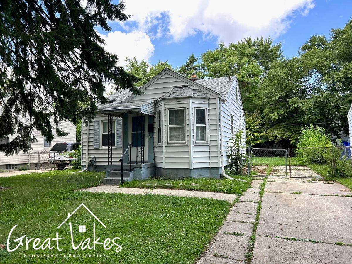House for rent at 19323 Kenosha St, Harper Woods, MI 48225